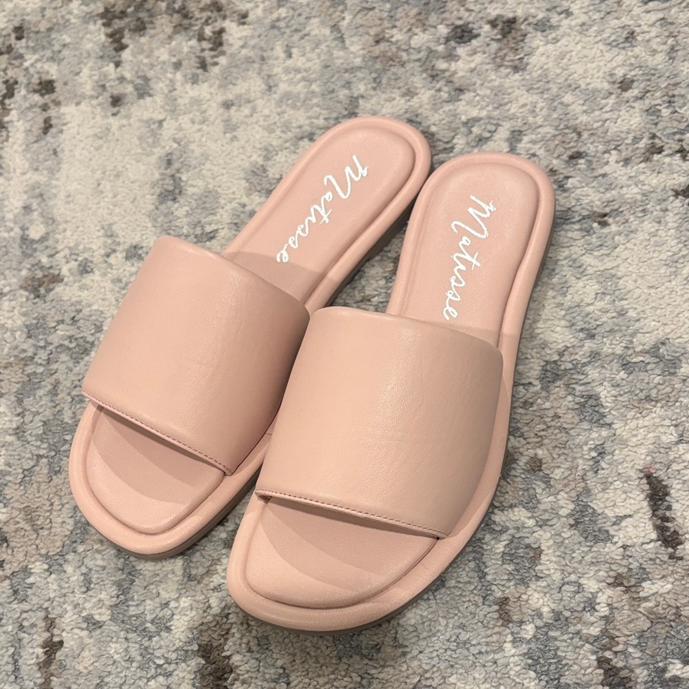 Matisse Blush Slide Sandals in Soft Pink